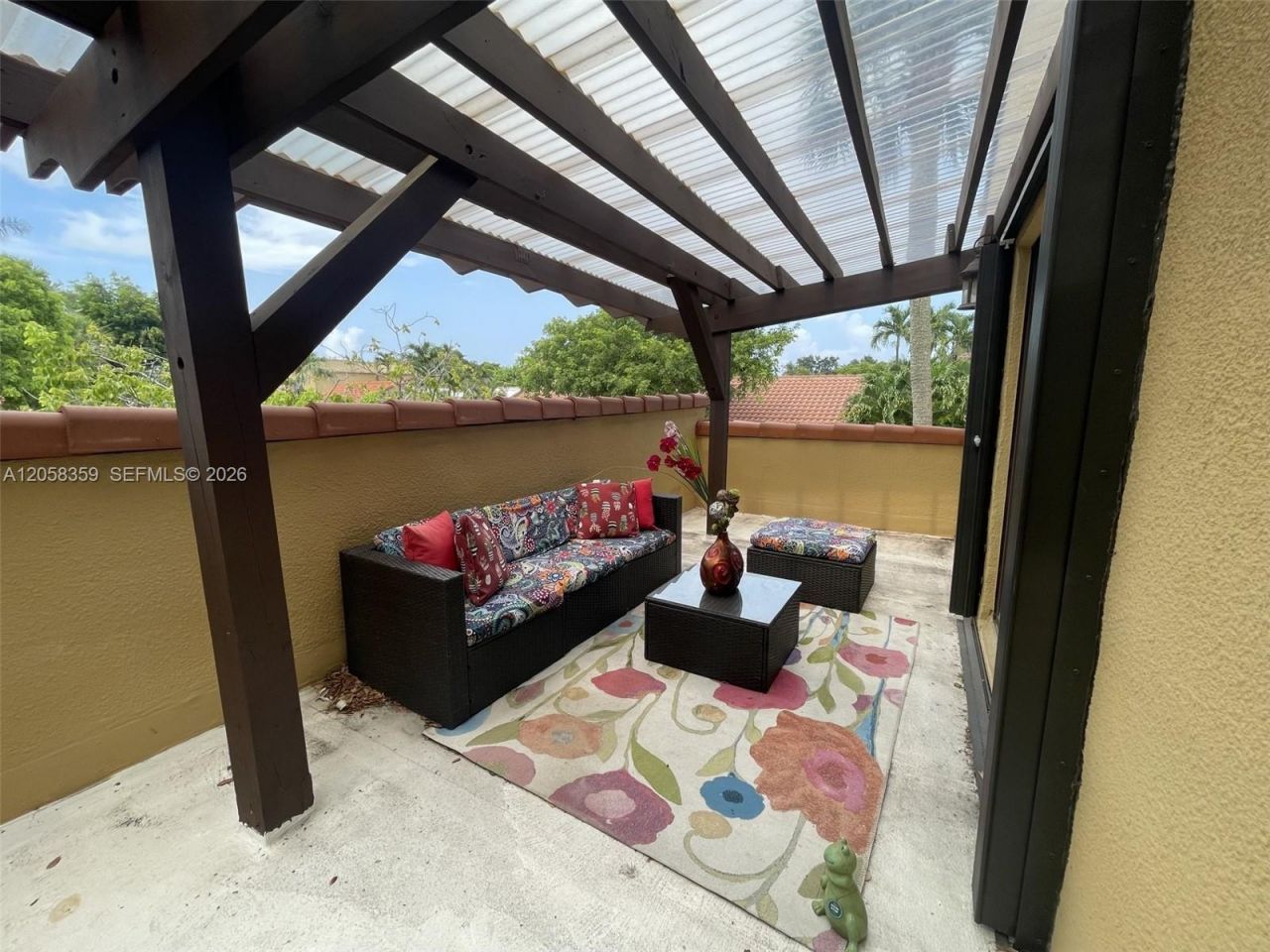 1066 NE 202nd Ln, Miami, FL 33179 Photo