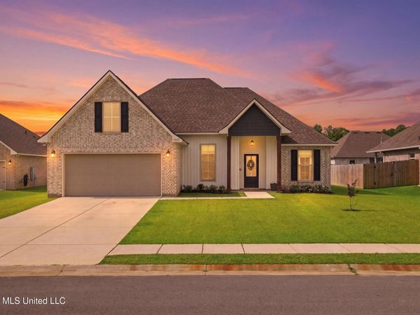 14619 Lillian Way, Vancleave, MS 39565