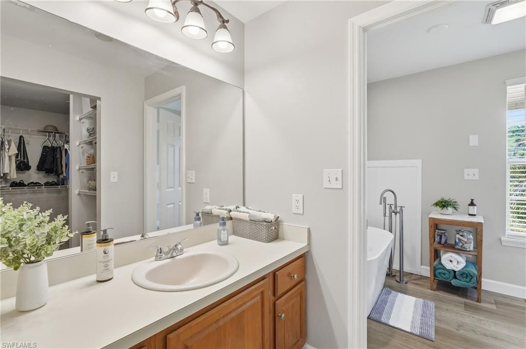 17900 Devore Ln, Fort Myers, FL 33913 Photo