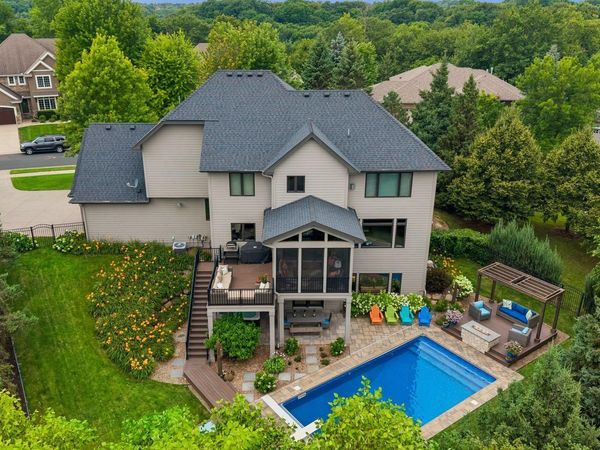10053 Trails End Road , Chanhassen, MN 55317