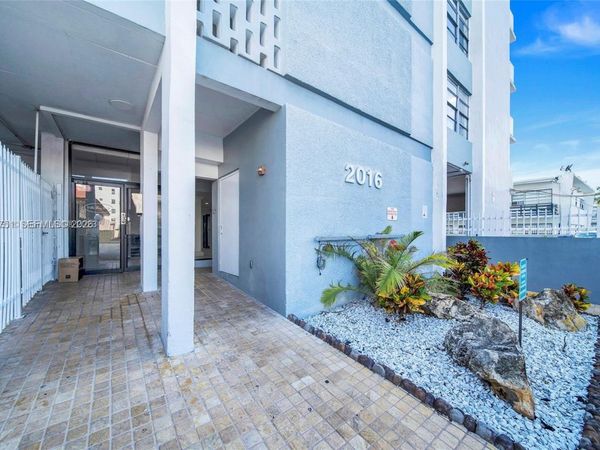 2016 Bay Dr , Unit 304, Miami Beach, FL 33141