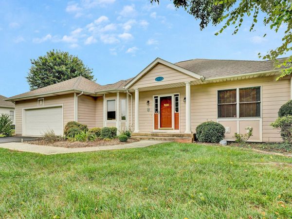 2342 Lake Retreat RD , Huddleston, VA 24104