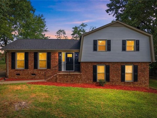 2404 Dulaire Road, Greensboro, NC 27407