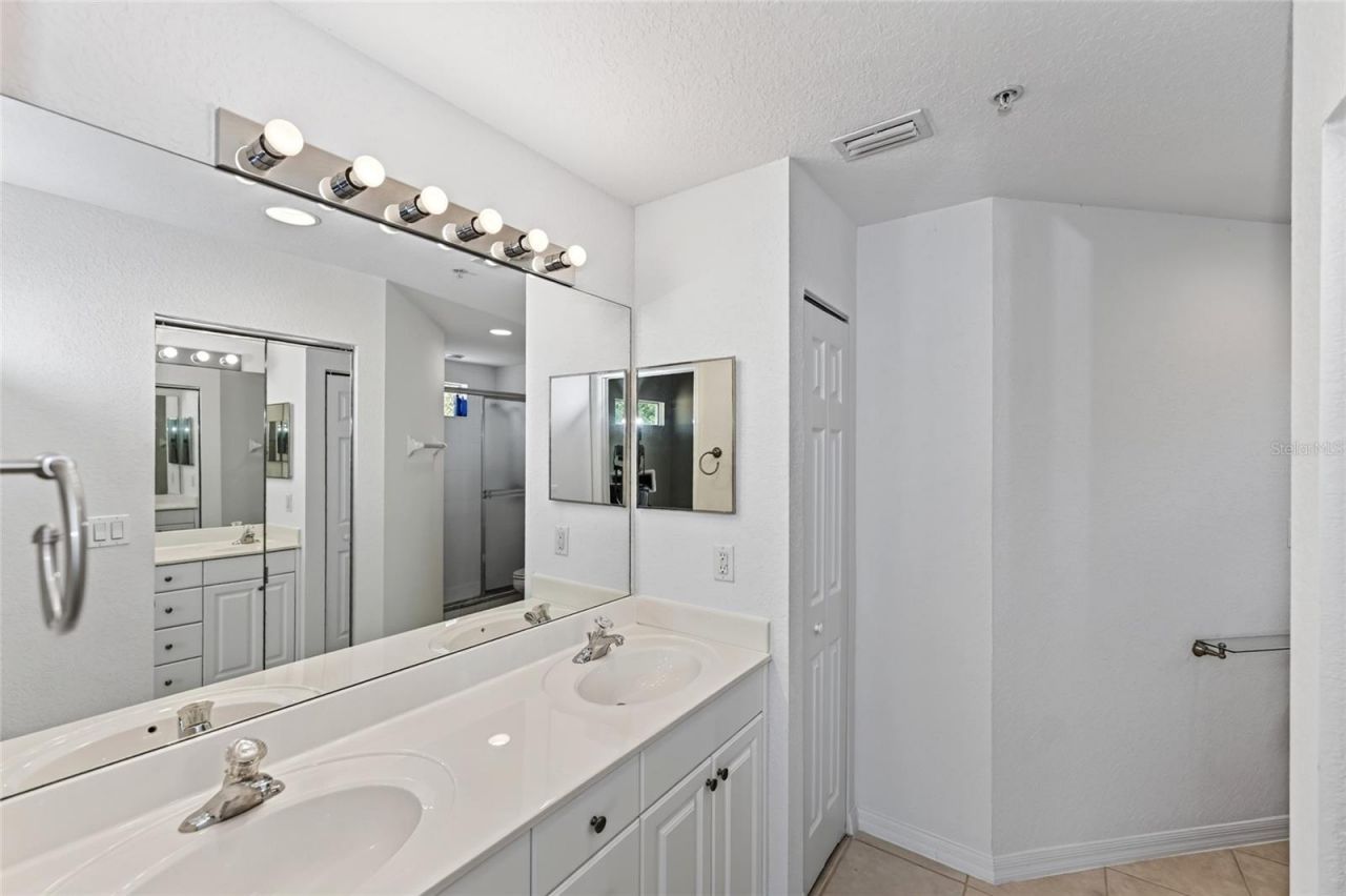 7092 Strand Circle, Bradenton, FL 34203 Photo