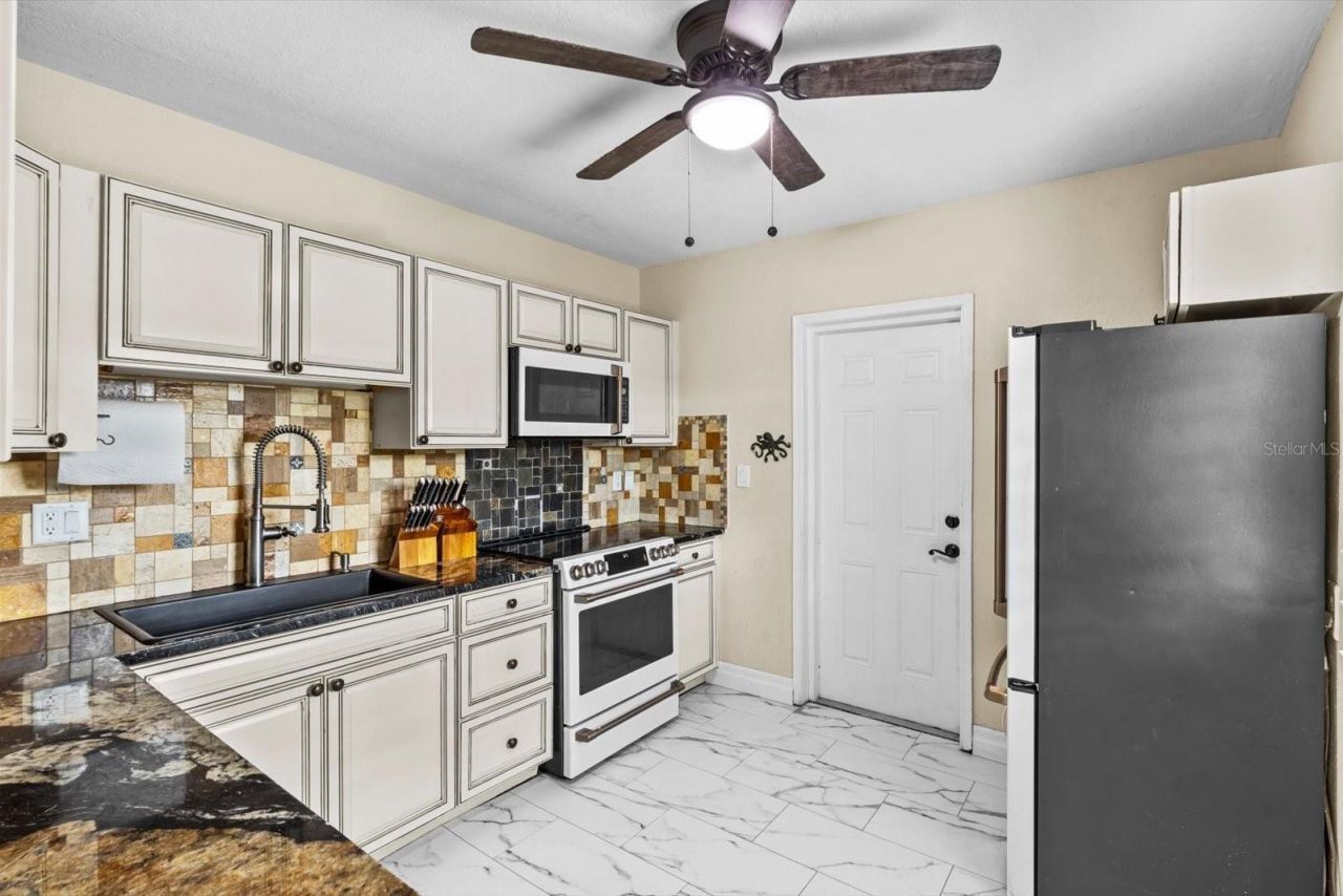 301 Granada Street , Fort Pierce, FL 34949 Photo