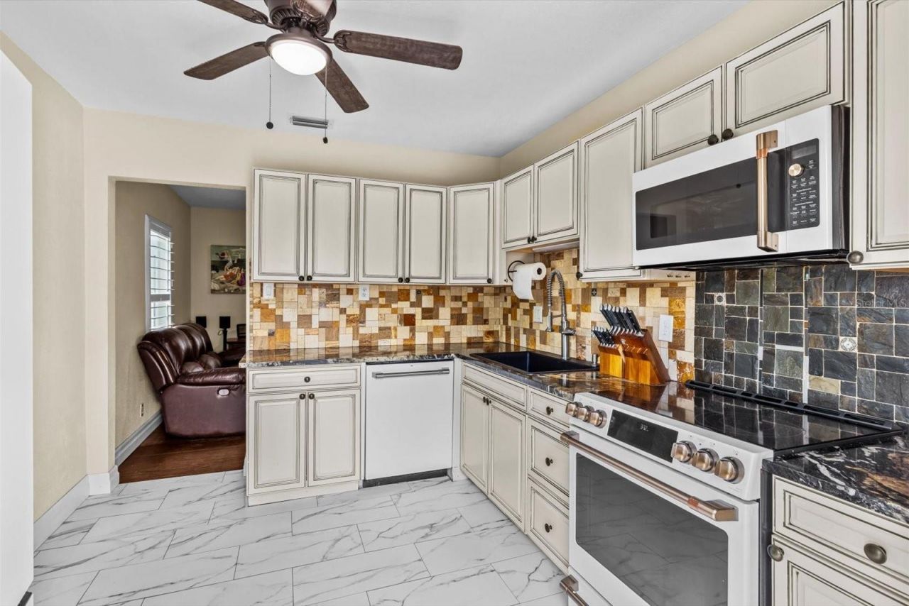 301 Granada Street , Fort Pierce, FL 34949 Photo