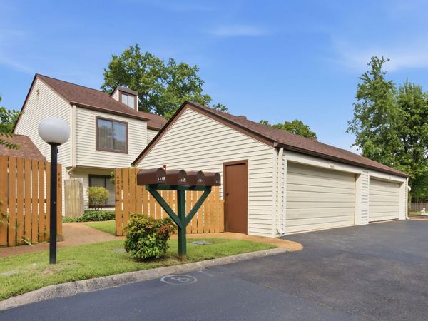4864 Woodview Dr, Old Hickory, TN 37138