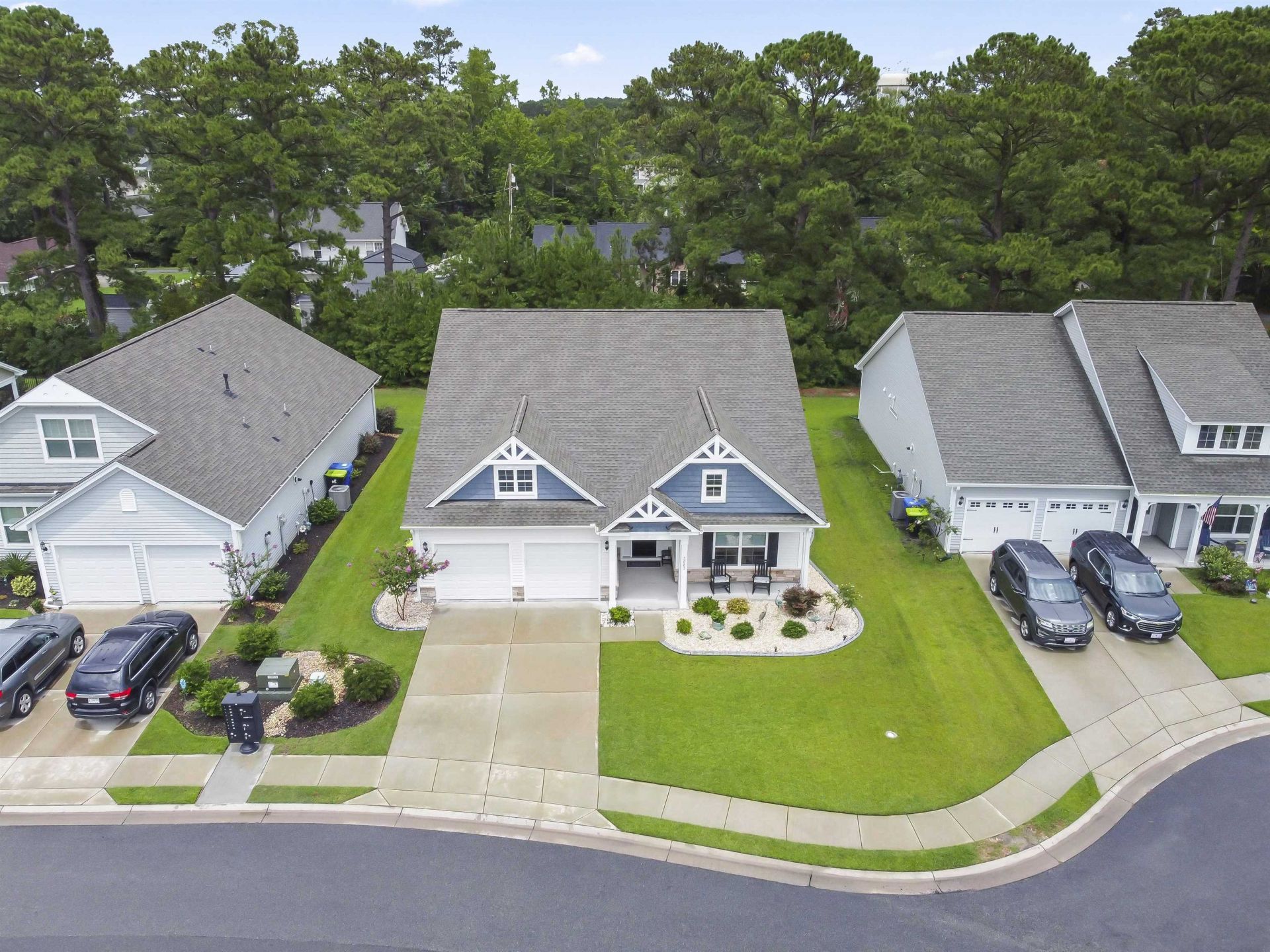 3083 Viceroy Loop Photo 2