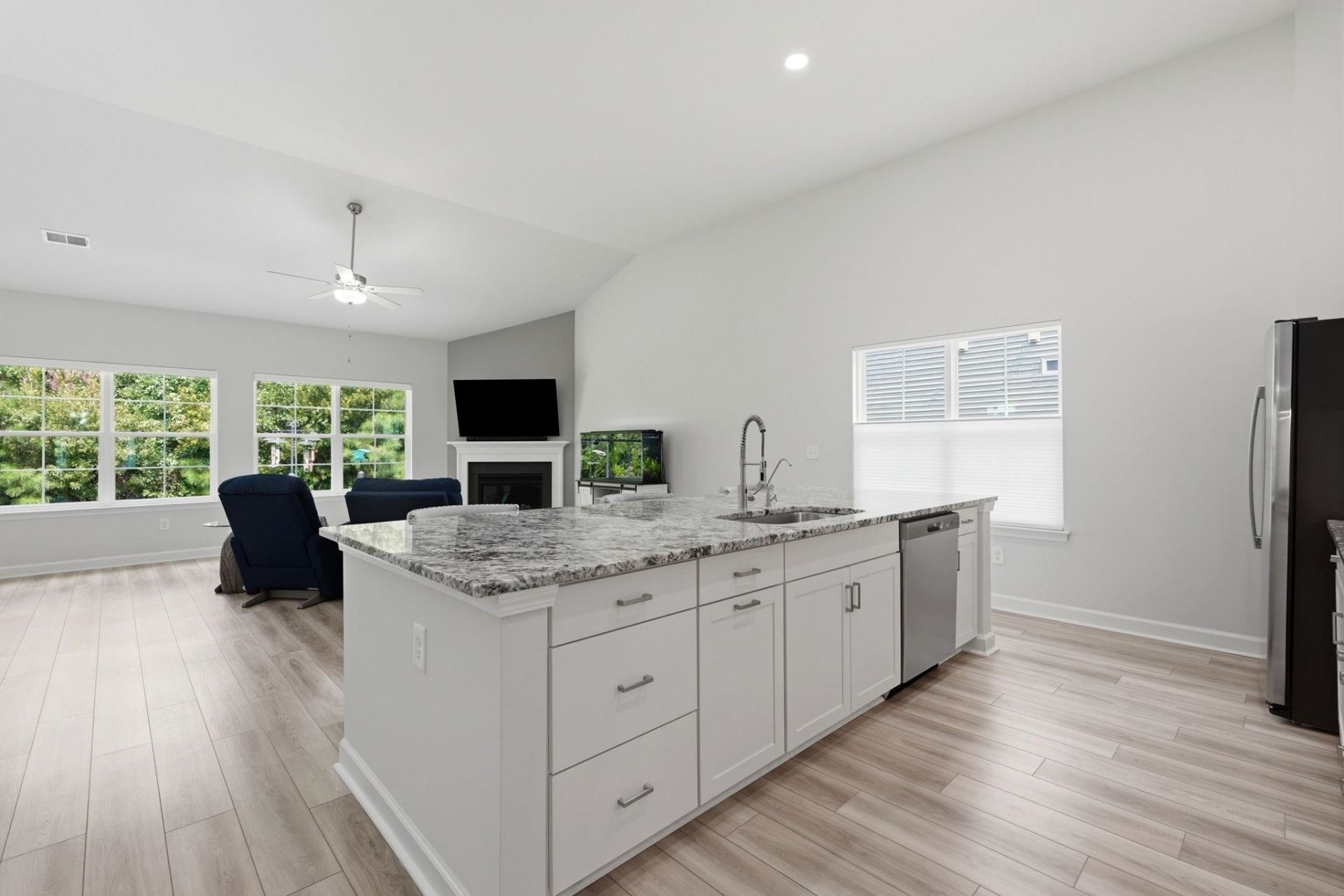 3083 Viceroy Loop Photo 4