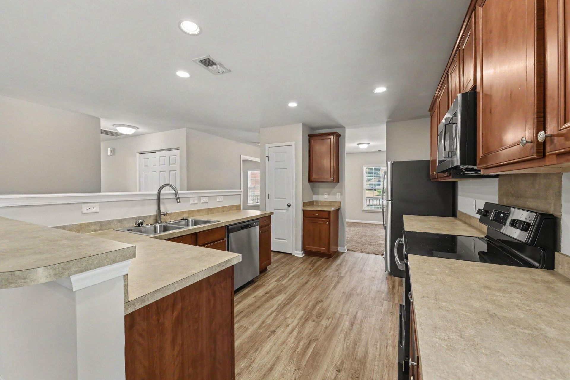 134 Mcgrady Drive Photo 11