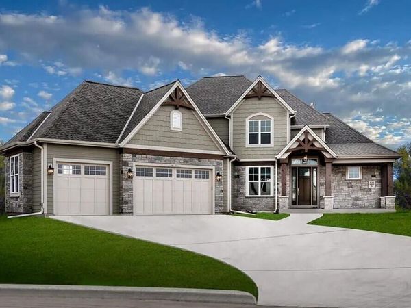 W214N6672 Fairview DRIVE, Menomonee Falls, WI 53051
