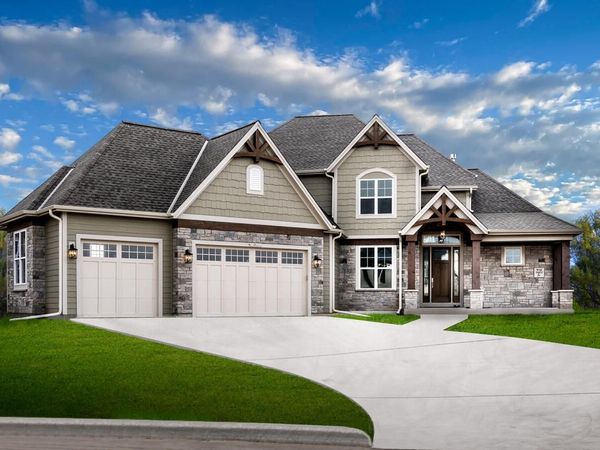 W214N6672 Fairview DRIVE, Menomonee Falls, WI 53051