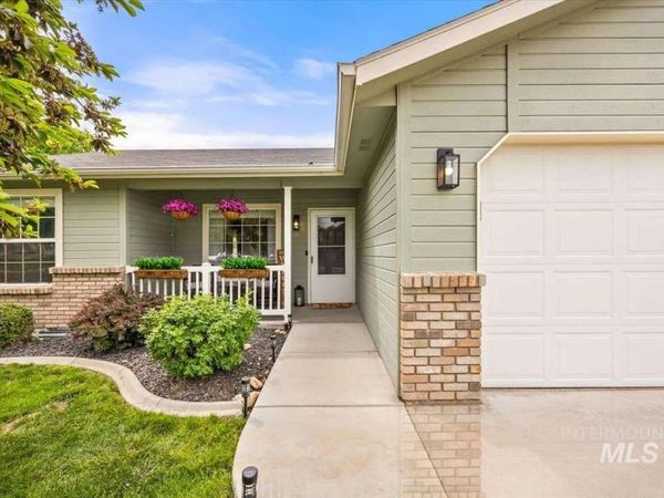 3308 Airport Ave, Caldwell, ID 83605
