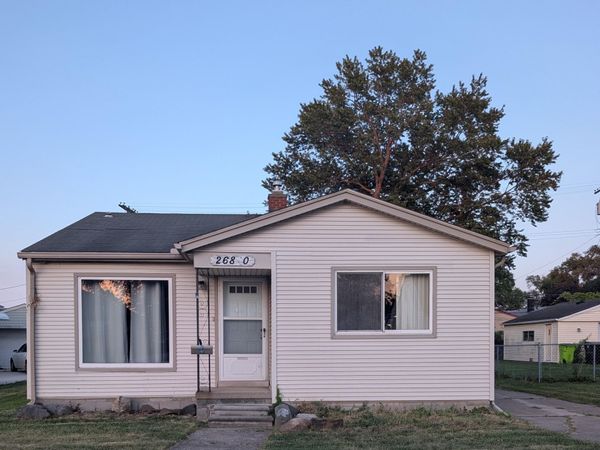 26840 Chippendale Street, Roseville, MI 48066