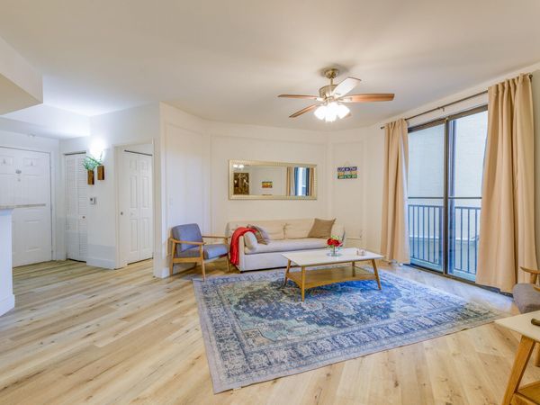 780 S Sapodilla Avenue, Unit 206, West Palm Beach, FL 33401