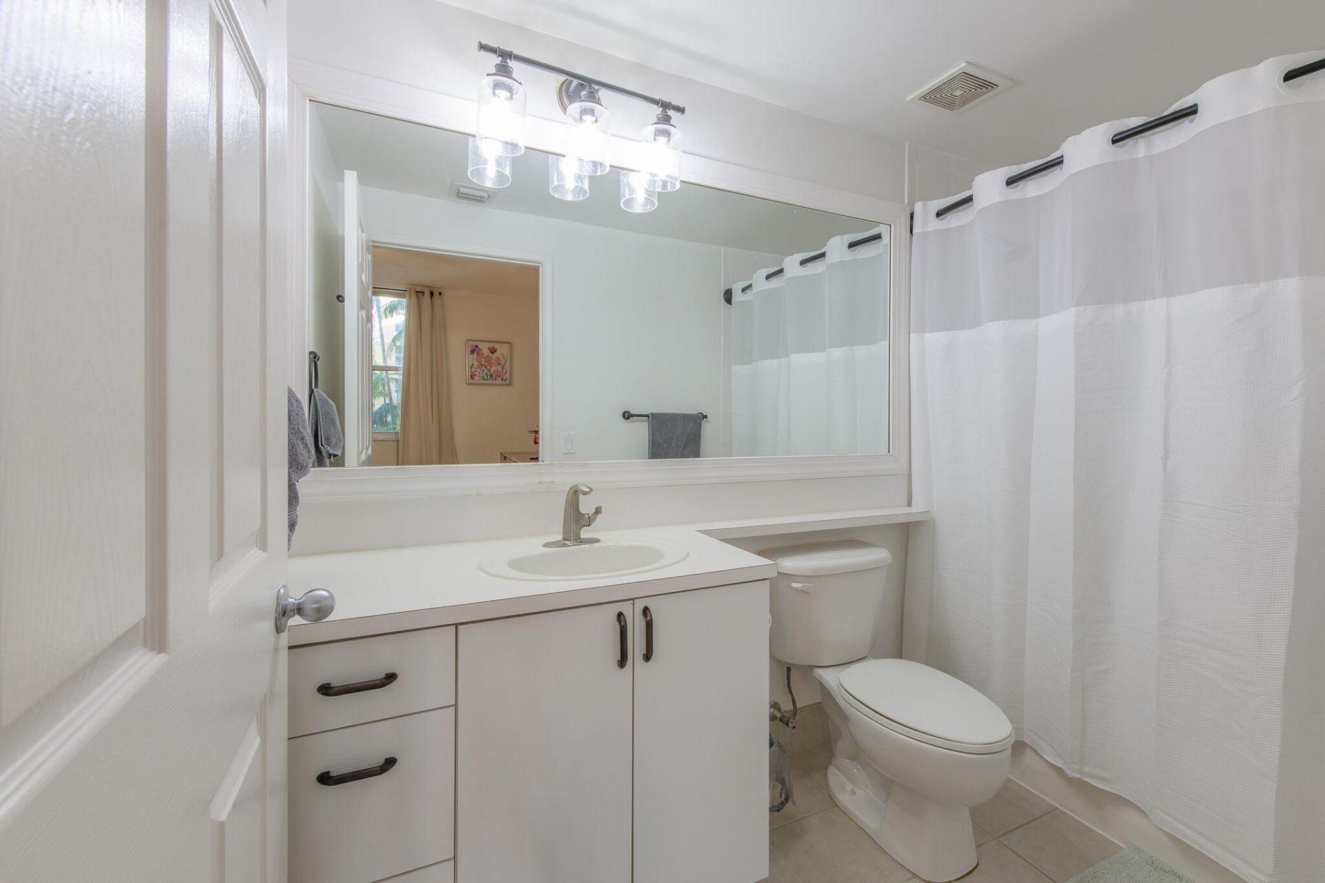 780 S Sapodilla Avenue, Unit 206, West Palm Beach, FL 33401 Photo