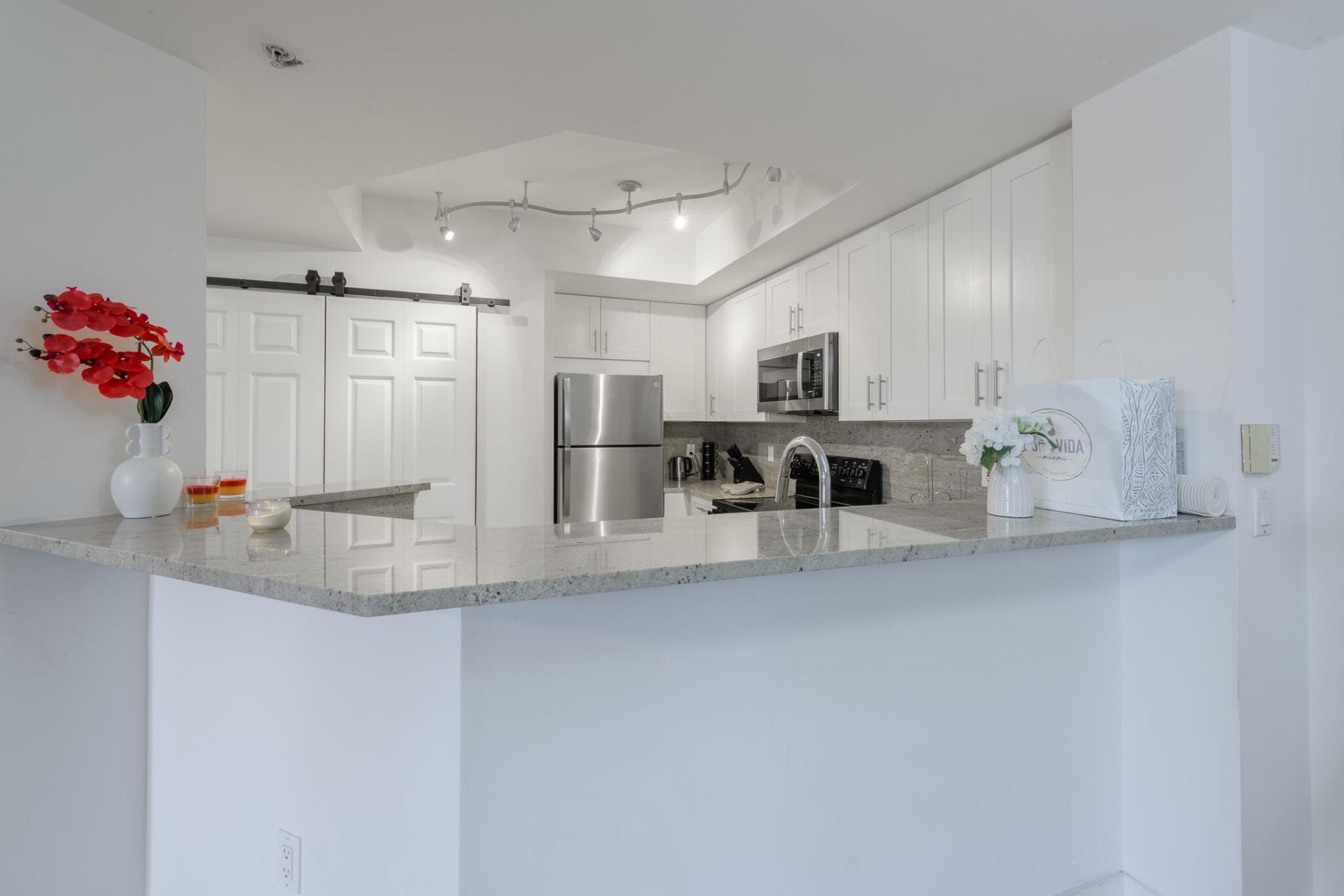 780 S Sapodilla Avenue, Unit 206, West Palm Beach, FL 33401 Photo