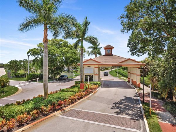 4266 Deste Court, Unit 302, Lake Worth, FL 33467