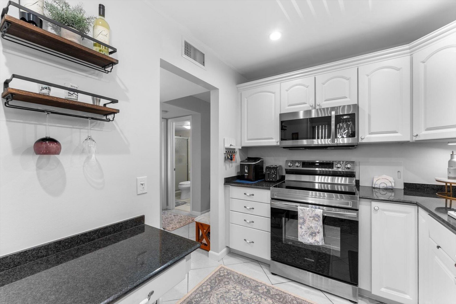4266 Deste Court, Unit 302, Lake Worth, FL 33467 Photo
