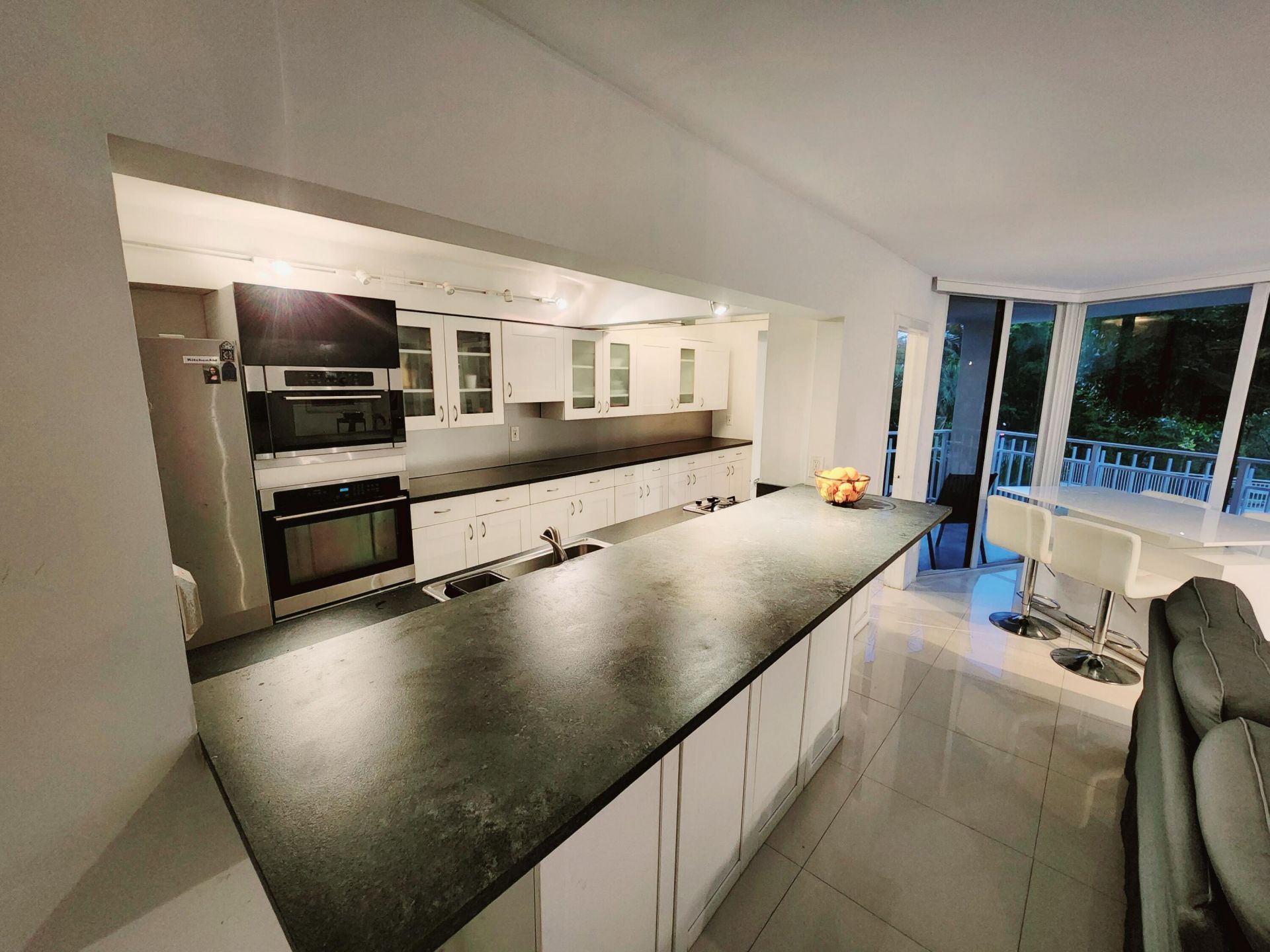 1000 Quayside Terrace, Unit 408, Miami, FL 33138 Photo