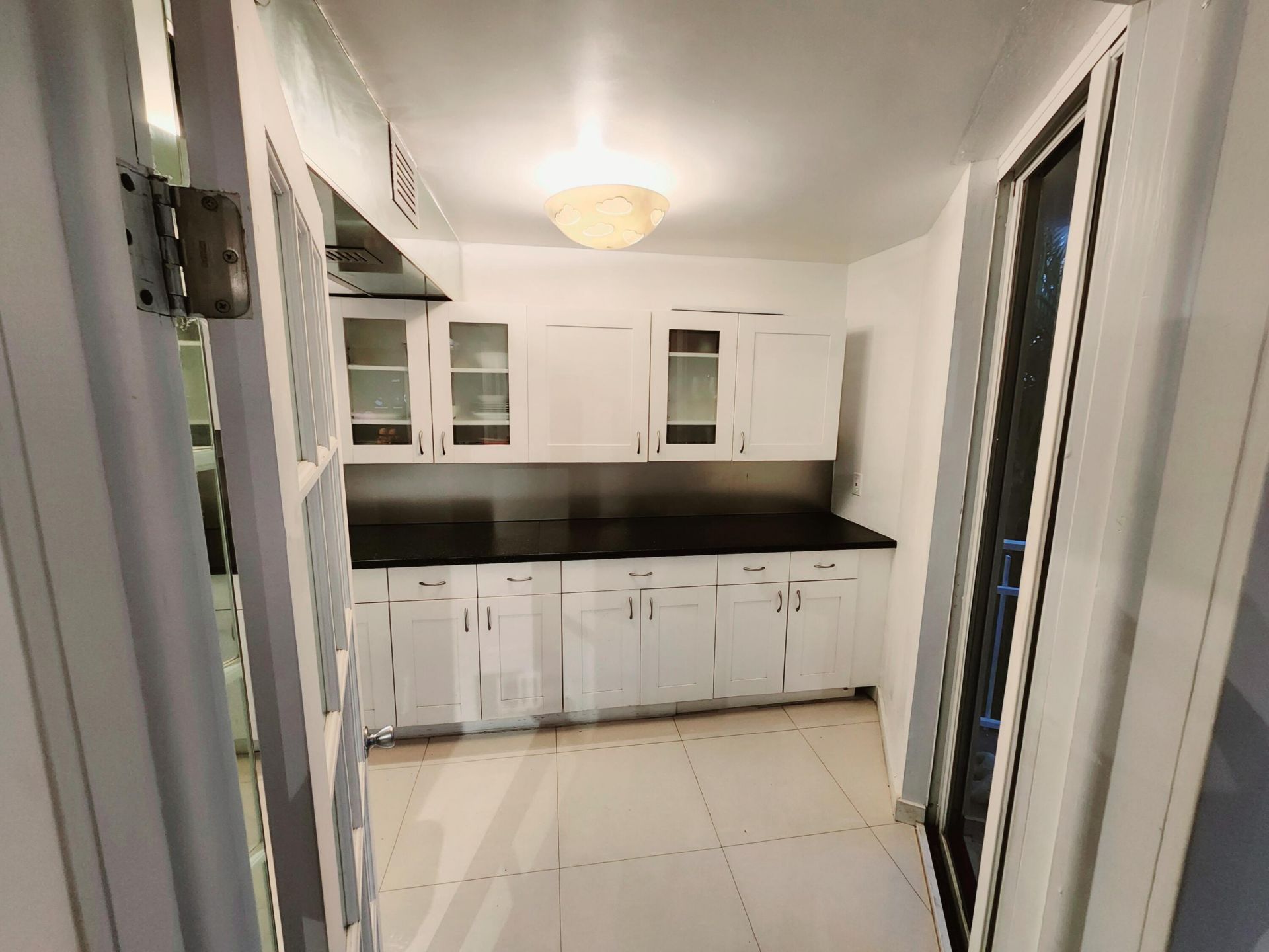 1000 Quayside Terrace, Unit 408, Miami, FL 33138 Photo