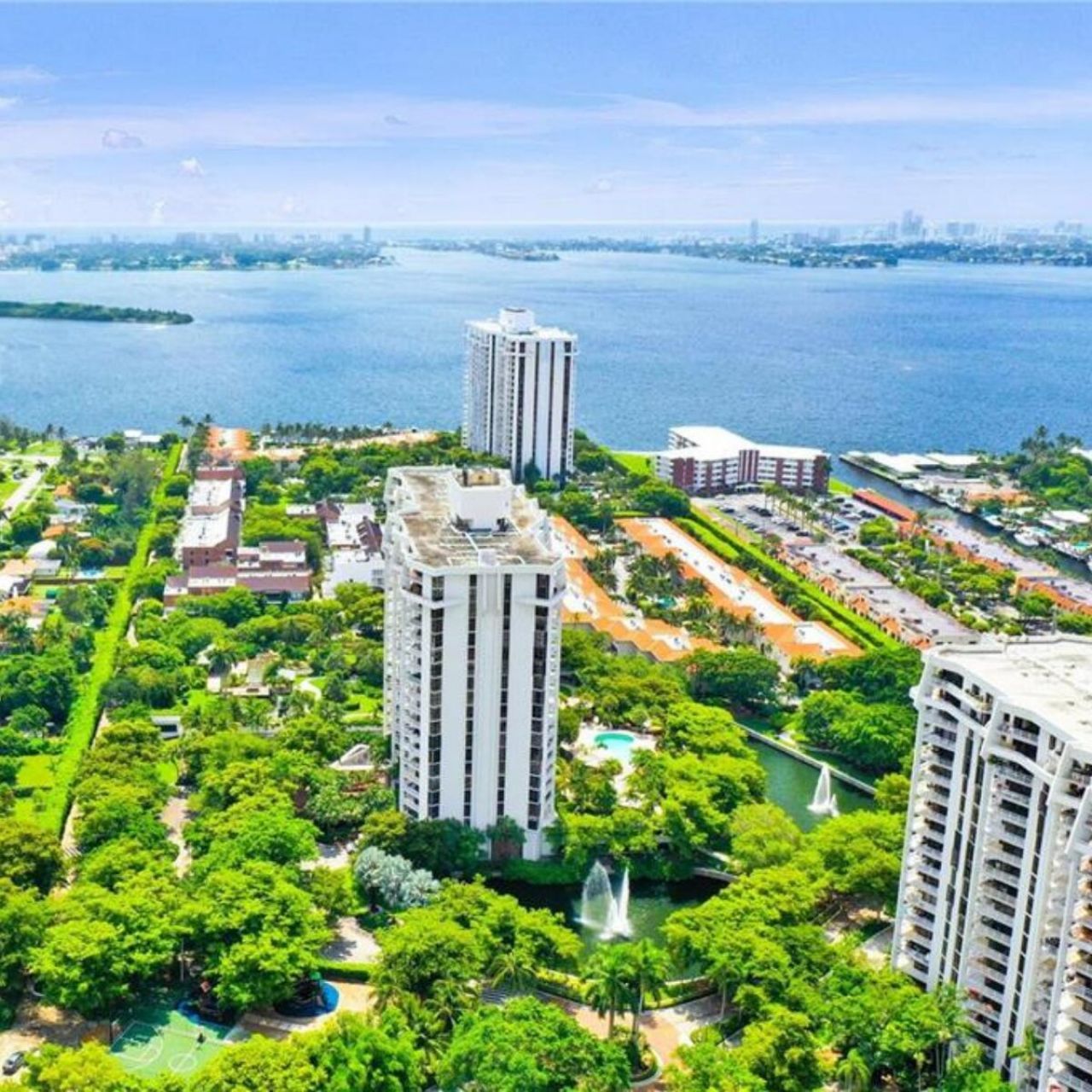 1000 Quayside Terrace, Unit 408, Miami, FL 33138 Photo