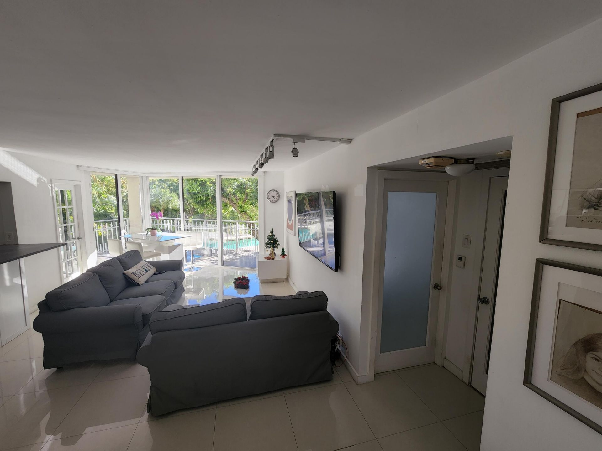 1000 Quayside Terrace, Unit 408, Miami, FL 33138 Photo