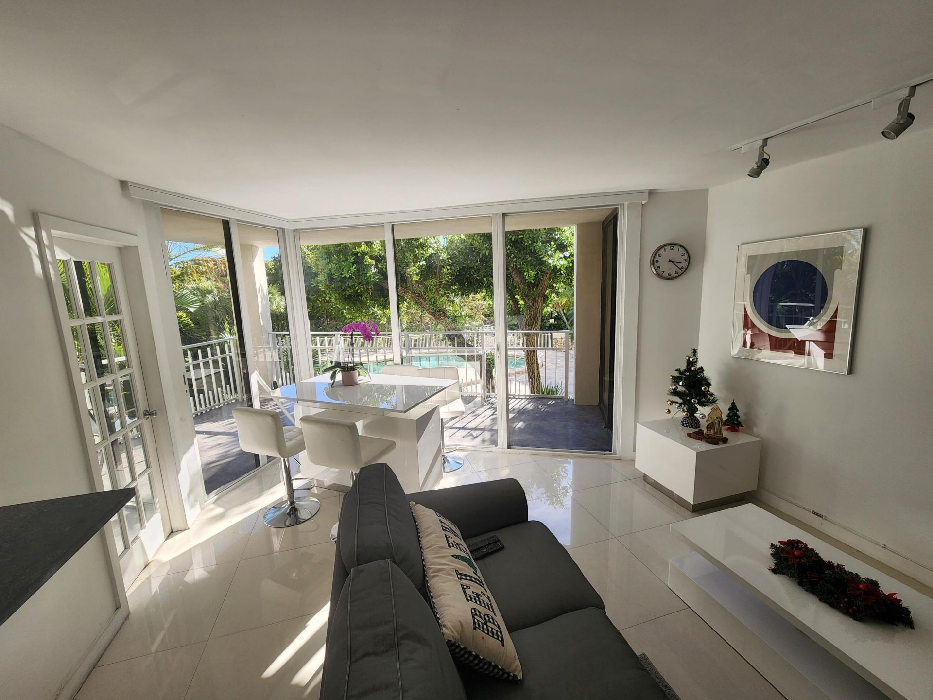 1000 Quayside Terrace, Unit 408, Miami, FL 33138 Photo