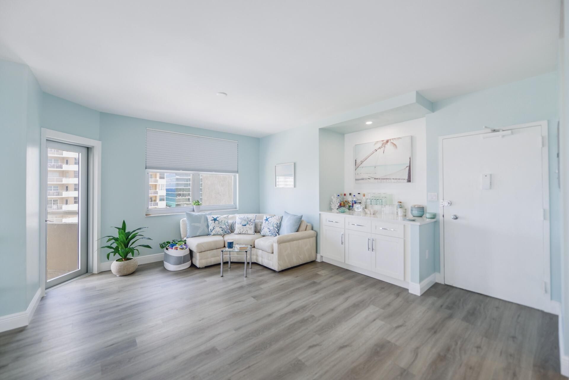 1985 S Ocean Drive, Unit 8p, Hallandale Beach, FL 33009 Photo