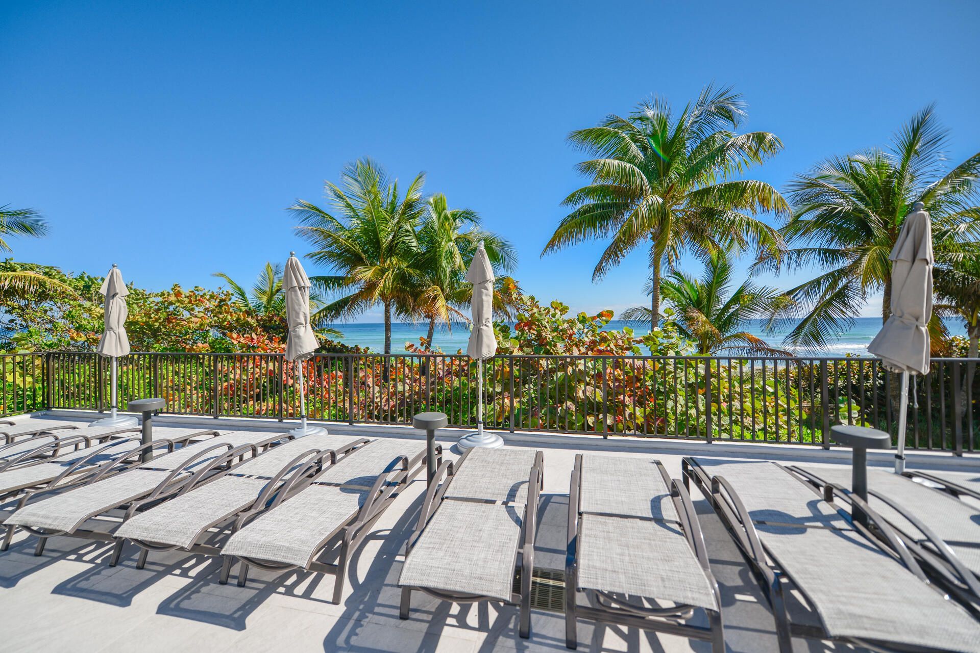 1985 S Ocean Drive, Unit 8p, Hallandale Beach, FL 33009 Photo