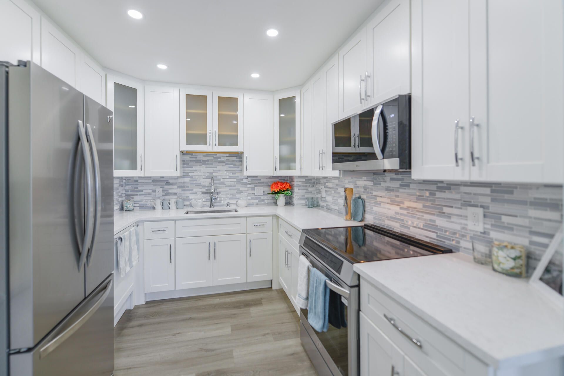 1985 S Ocean Drive, Unit 8p, Hallandale Beach, FL 33009 Photo