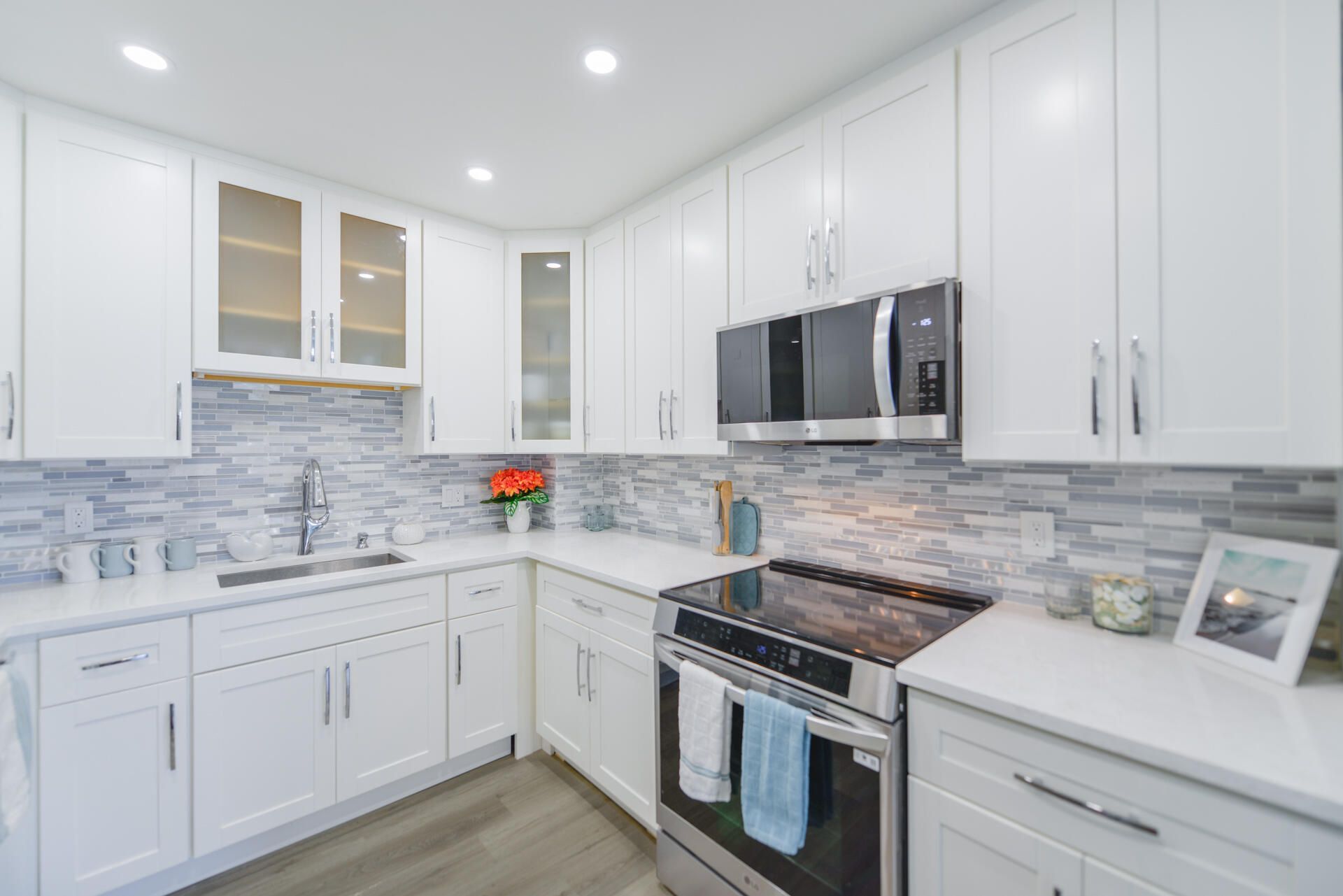 1985 S Ocean Drive, Unit 8p, Hallandale Beach, FL 33009 Photo