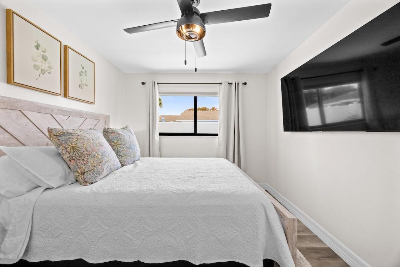 526 Linnet Circle, Delray Beach, FL 33444 Photo