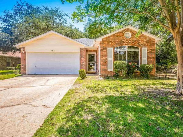 1414 Pearl S Buck Ct, Niceville, FL 32578