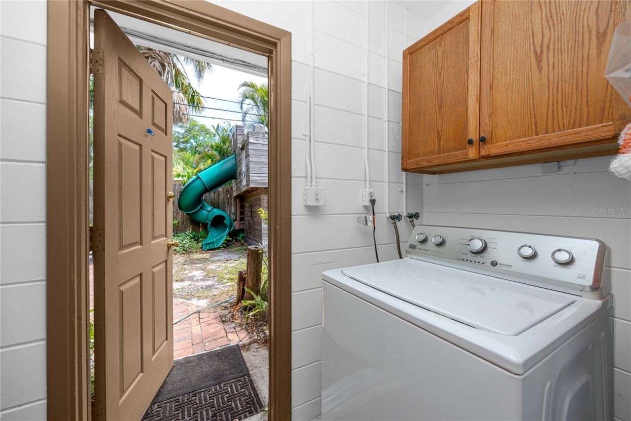 8161 22nd Avenue N, Saint Petersburg, FL 33710 Photo