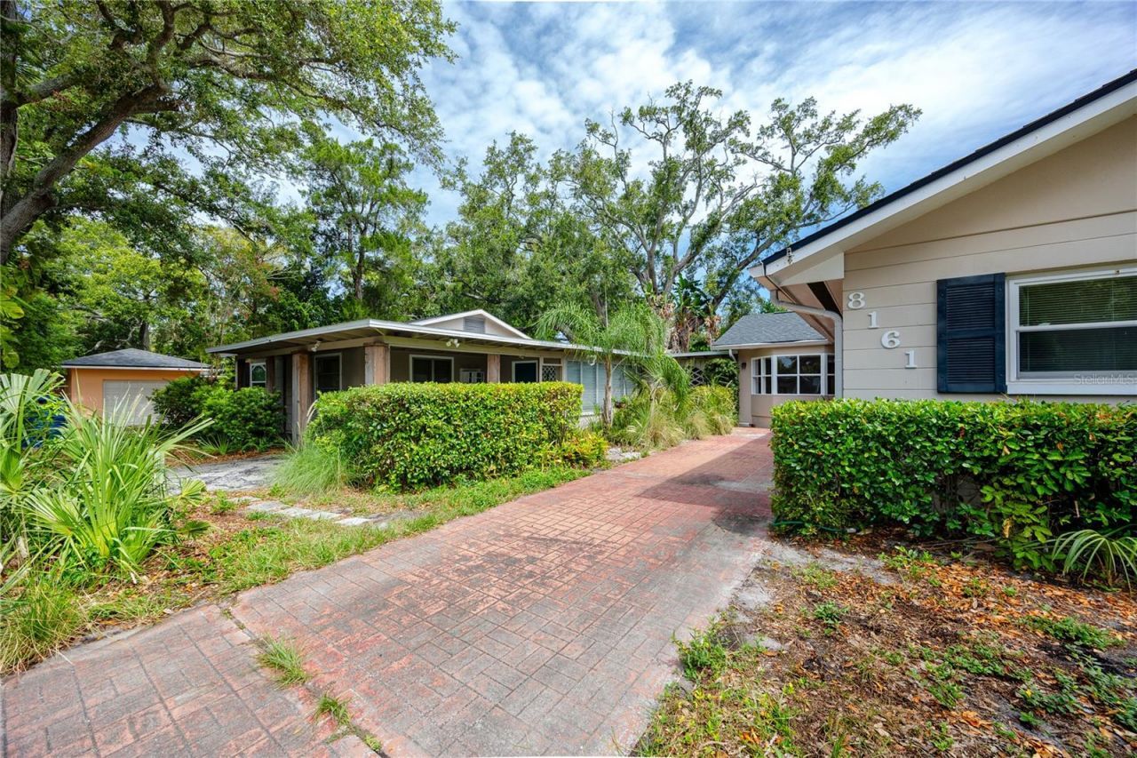 8161 22nd Avenue N, Saint Petersburg, FL 33710 Photo