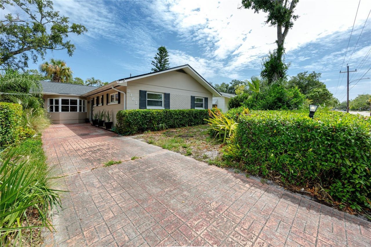 8161 22nd Avenue N, Saint Petersburg, FL 33710 Photo
