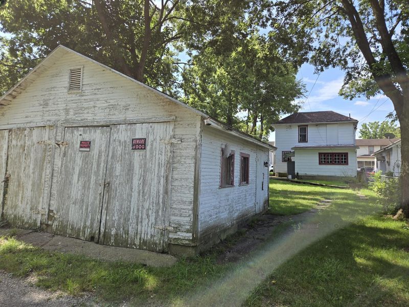 1908 W Washington Street, Springfield, OH 45506 Photo 2