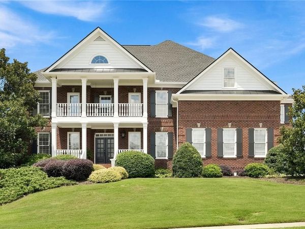 2271 Hunters Green Drive, Lawrenceville, GA 30043