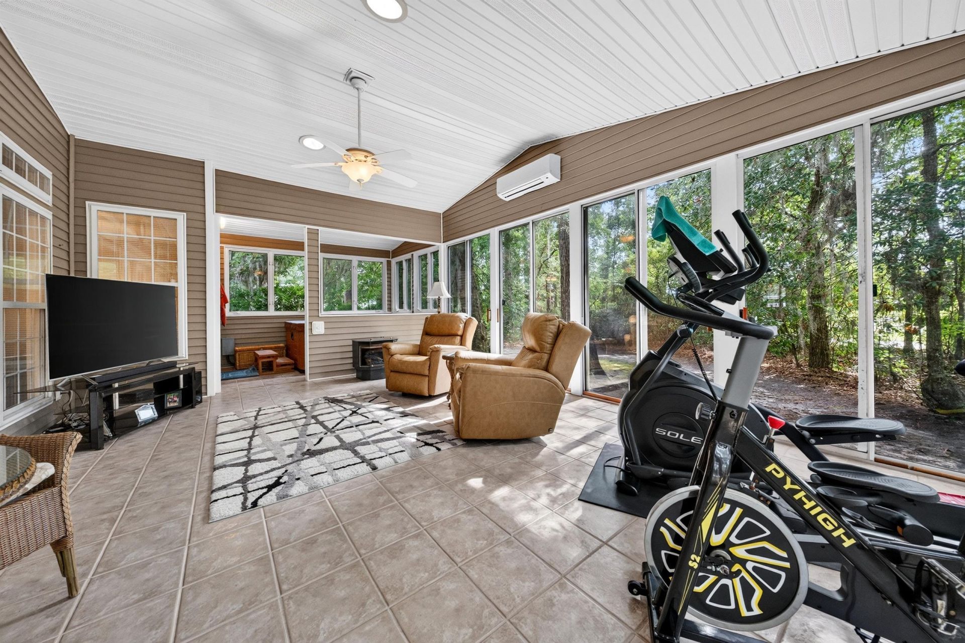 48 Alexander Glennie Dr.  Photo 24