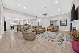 48 Alexander Glennie Dr.  photo 4