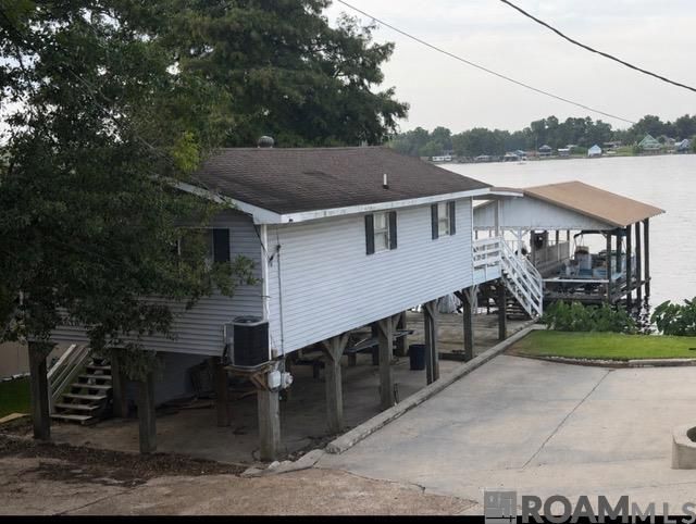 6890 False River Rd, Oscar, LA 70762 Main Photo