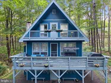 107 W CREEK VIEW DRIVE, GOULDSBORO, PA 18424