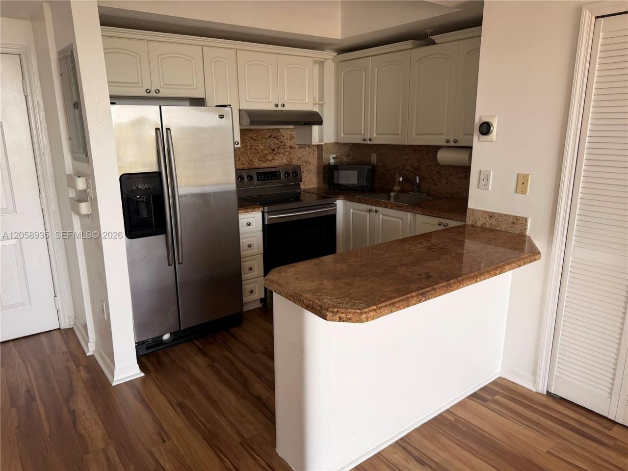 3500 Coral Way , Unit 907, Miami, FL 33145 Photo