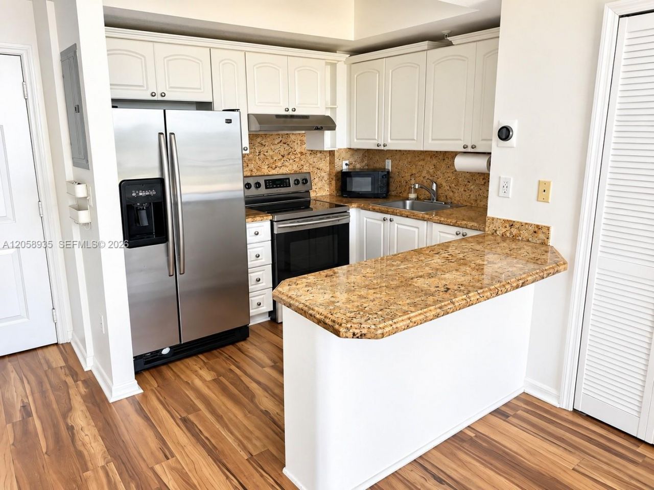 3500 Coral Way, Unit 907, Miami, FL 33145 Photo