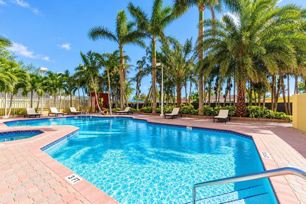 3500 Coral Way, Unit 907, Miami, FL 33145 Photo