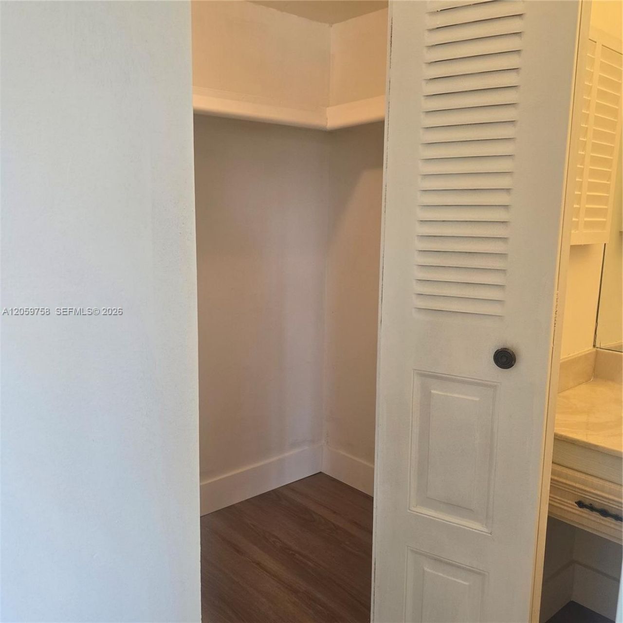 8401 SW 107 , Unit 312E, Miami, FL 33173 Photo
