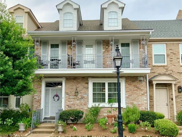222 RUE SAINT PETER, Metairie, LA 70005