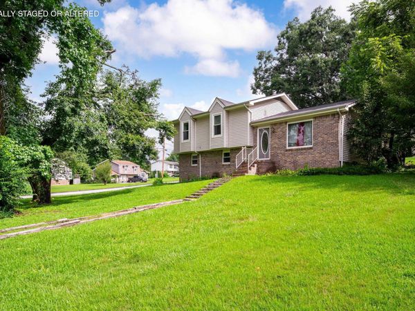 1073 Carol Jean Trail, Hixson, TN 37343