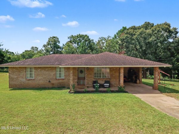 1304 Sampson Road, Lucedale, MS 39452
